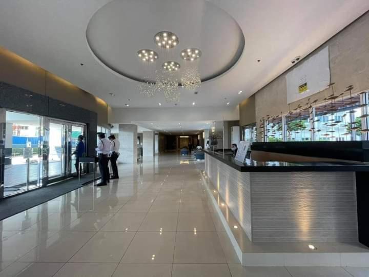 Rhm Sea Residences Condostaycation Moa,Smx Pasay Exterior foto